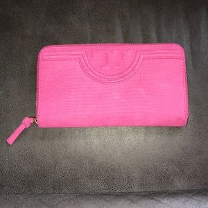 Tory Burch wallet